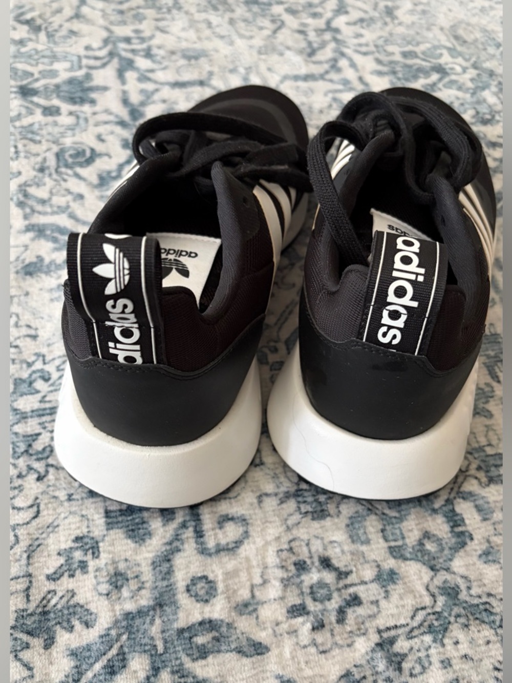 adidas Men’s Black & White Multix Sneaker Running Shoes (Excellent Condition) - Picture 11 of 14